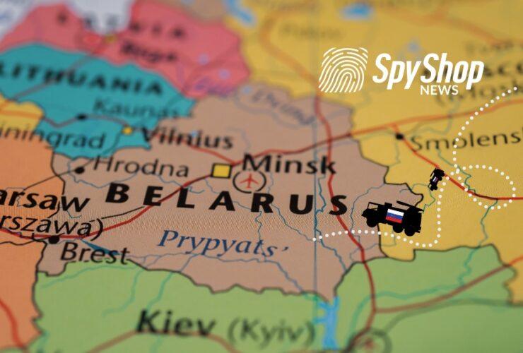 Mapa Europy z wyróżnionym zarysem Białorusi, na który jadą ciężarówki wojskowe z bronią atomową z Rosji.