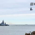 Grafika przedstawia rosyjski okręt, który ostrzelał niemiecki helikopter.